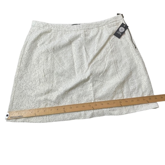 Vince Camuto St. Tropez Ivory embroidered skirt size 14 - Picture 15 of 16